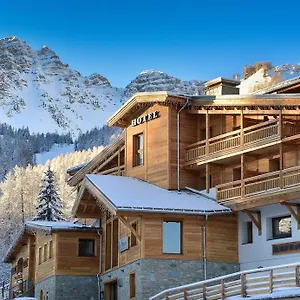 https://hotel-les-escondus.fr-provencehotel.com